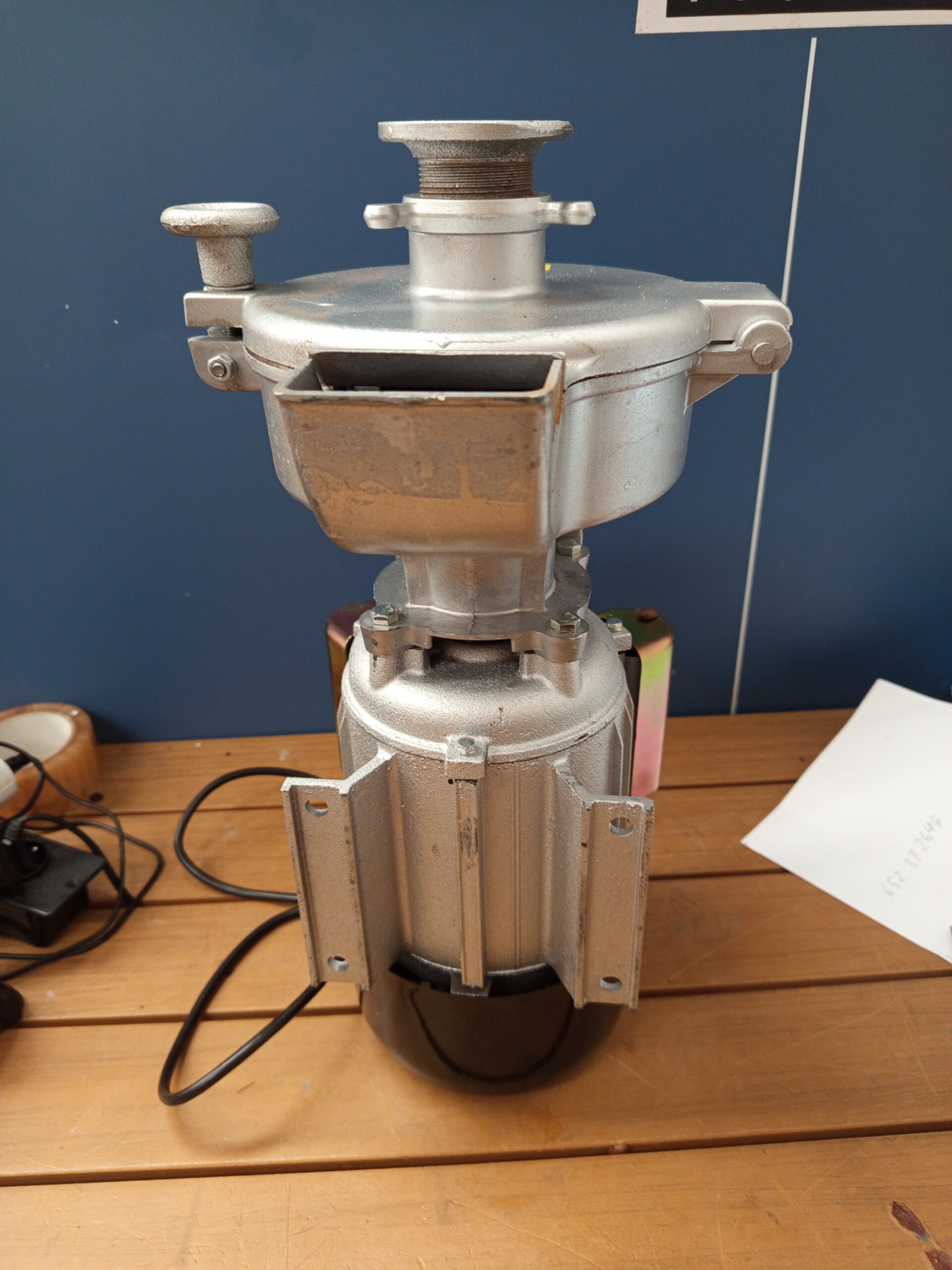 VEVOR Molinillo de Grano Eléctrico 3000w. - Imagen 8