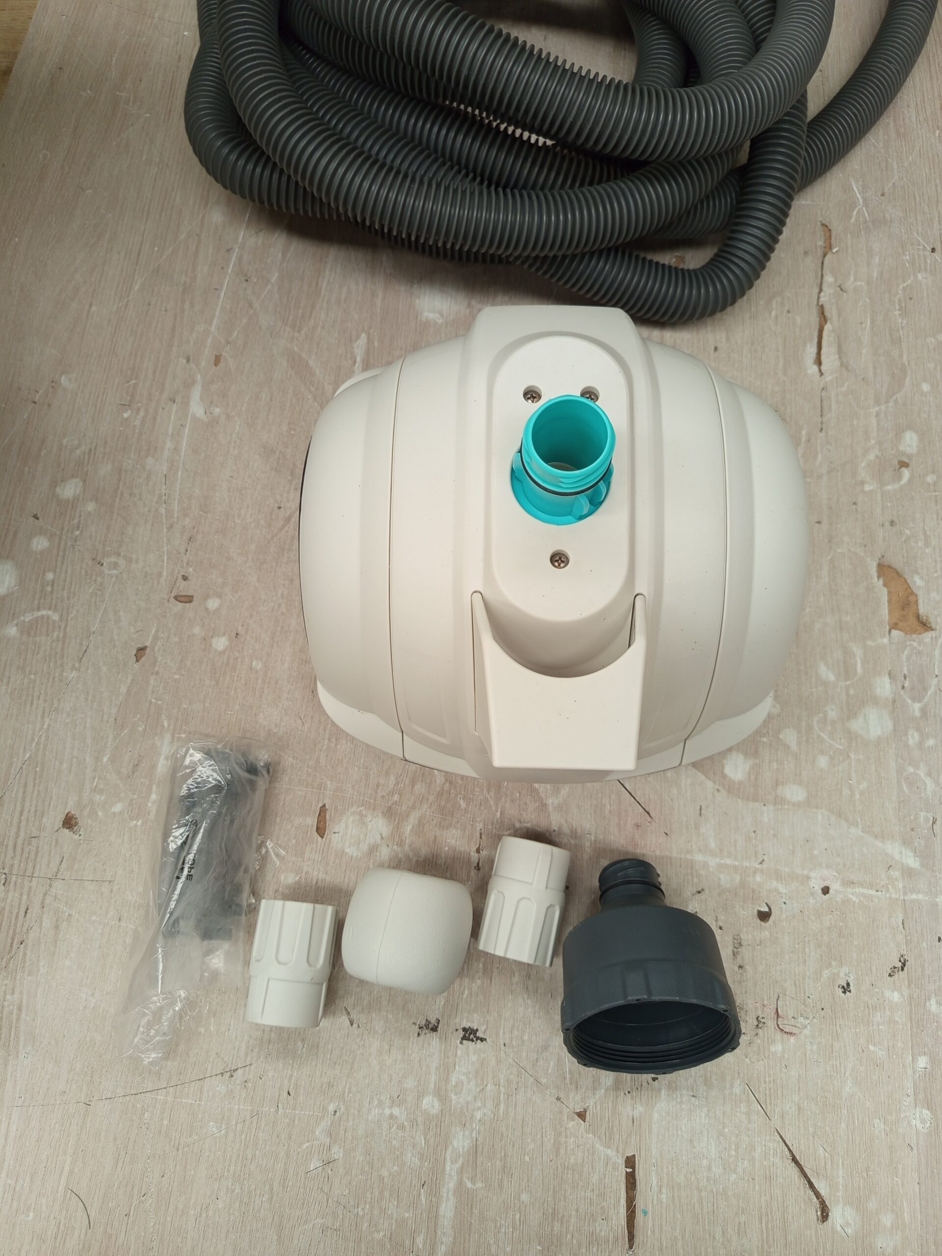 Intex 55251 - Robot limpiafondos Piscina - Imagen 4