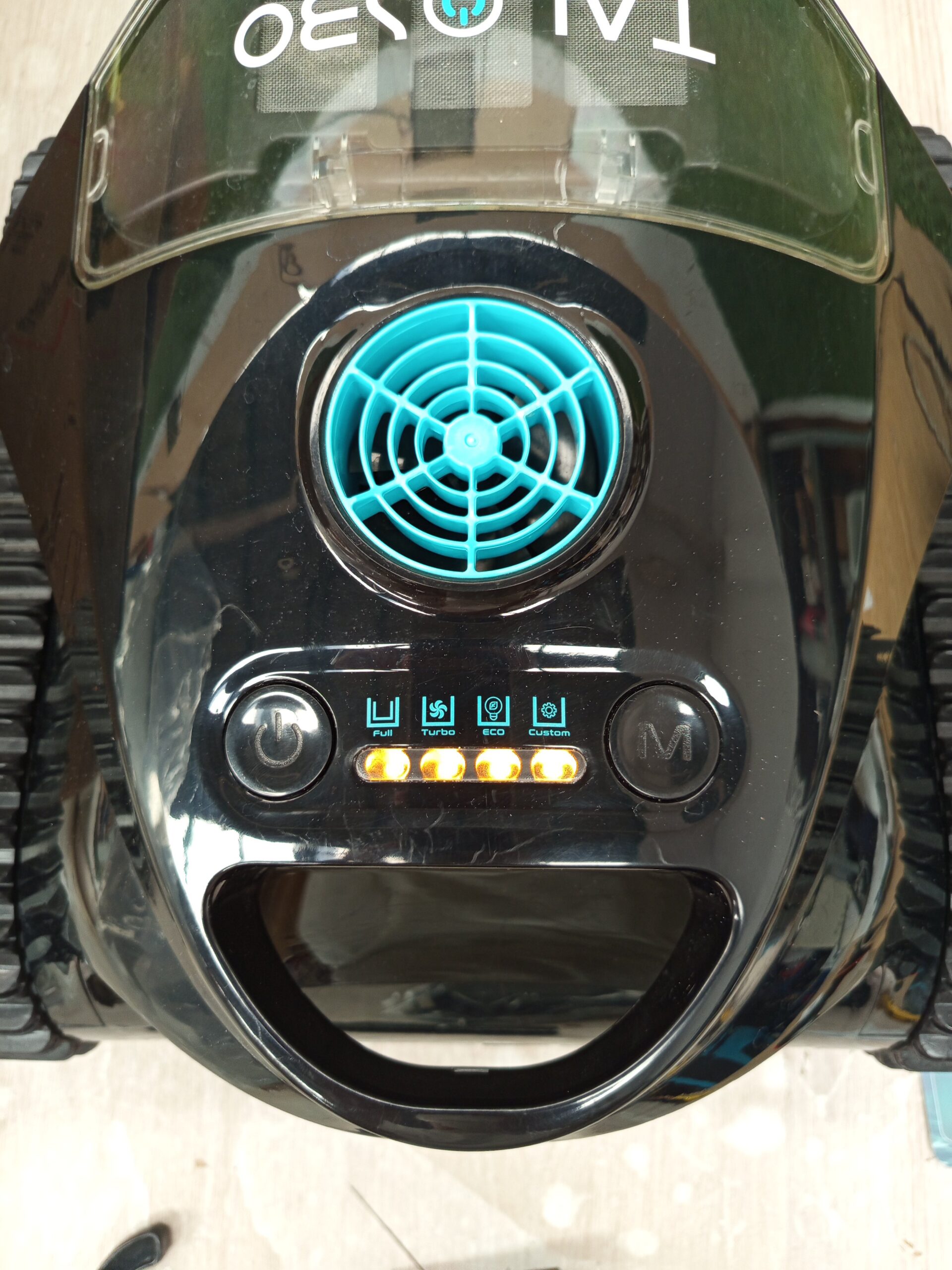 C1 Robot Piscina Limpiafondos y Paredes - Imagen 6